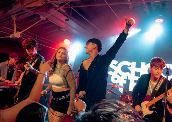 Com foco em empresários e investidores, School of Rock realiza evento gratuito em Goiânia